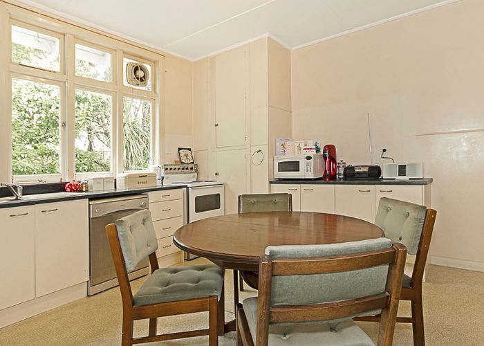  at 38 Manson Street, Terrace End, Palmerston North