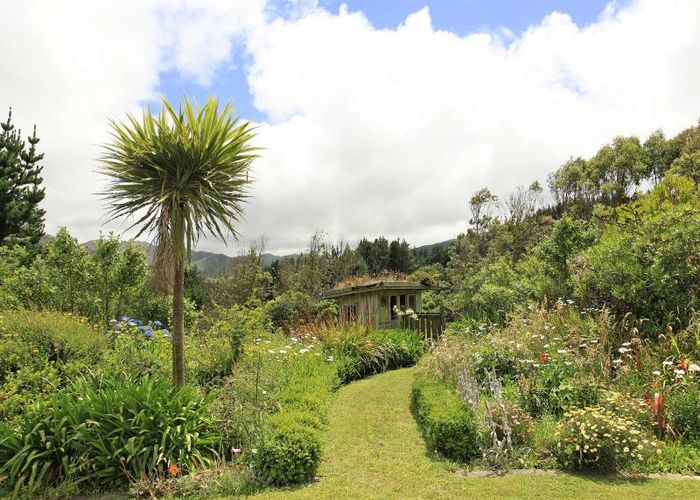  at 25 Stratton Street, Normandale, Lower Hutt