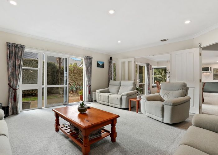  at 25 Farringdon Avenue, Rototuna North, Hamilton