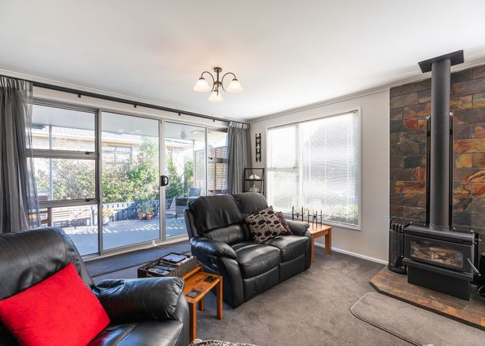  at 22 Garden Road, Raumati Beach, Paraparaumu