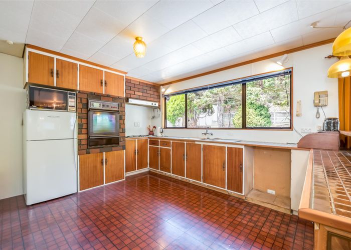  at 24 Fenchurch Grove, Stokes Valley, Lower Hutt