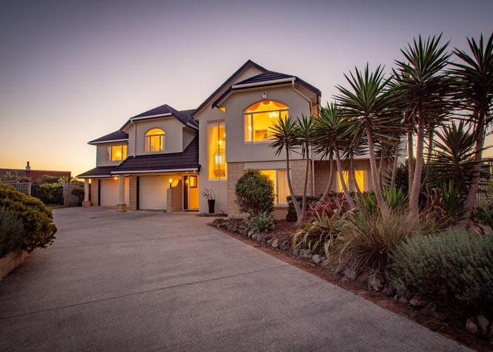  at 22 Ara Kuaka, Waikanae Beach, Waikanae