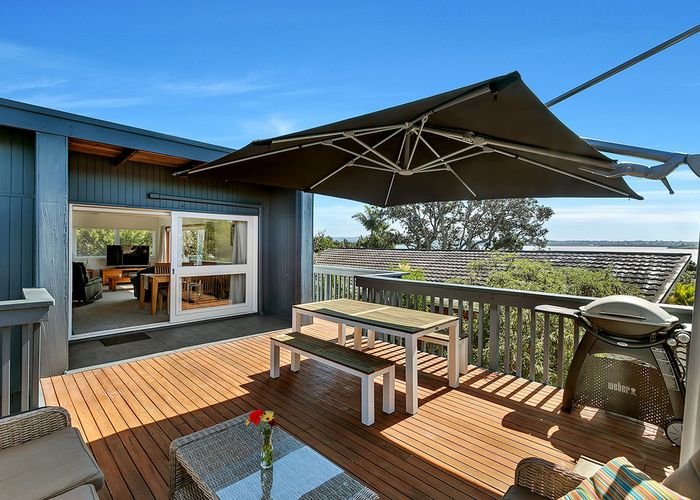  at 20 Valhalla Drive, Beach Haven, Auckland