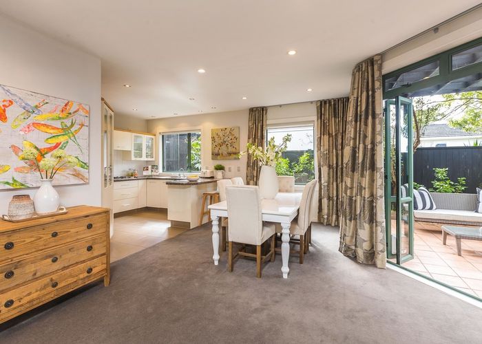  at 2/123 Victoria Avenue, Remuera, Auckland