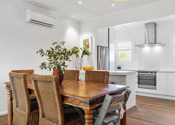  at 15 Banks Road, Kawakawa Bay, Papakura