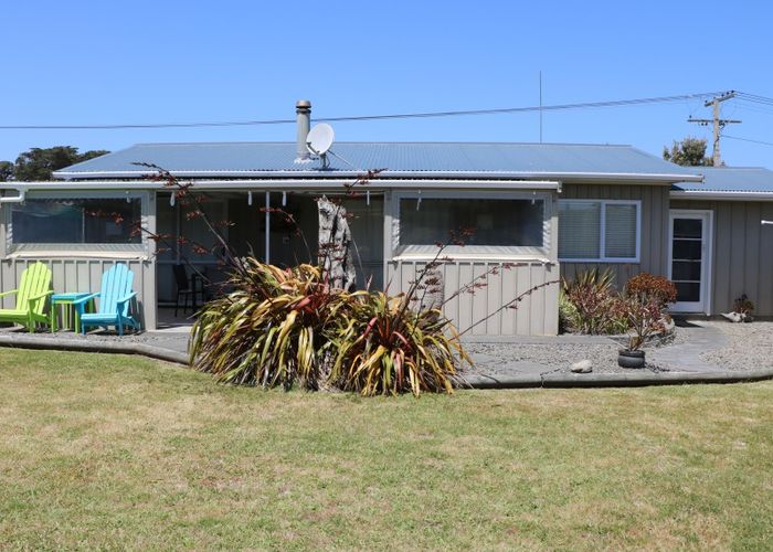  at 9 Barber Street, Foxton Beach, Foxton