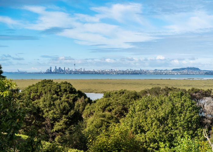  at 13 Constable Lane, West Harbour, Auckland