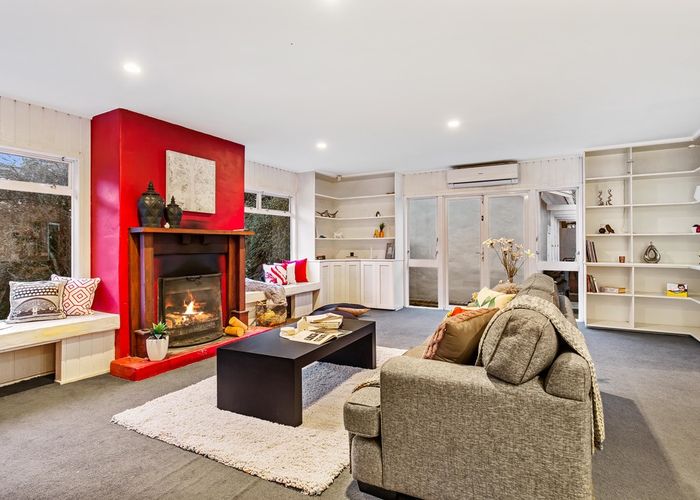  at 82 Upper Harbour Drive, Greenhithe, Auckland