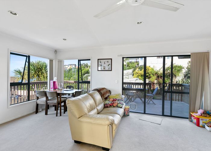  at 4 Forbes Lane, Newlands, Wellington