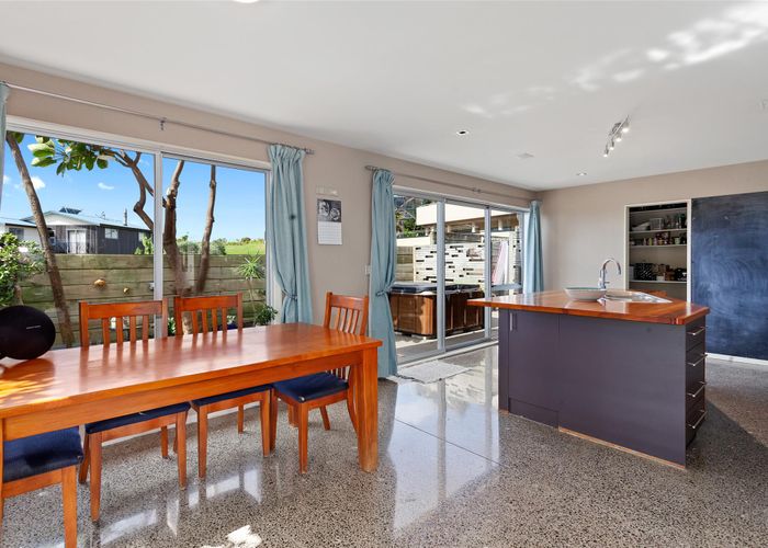  at 18 Ocean View Road, Coastlands, Whakatane