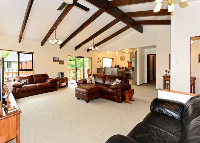  at 135 Sumnervale Drive, Sumner, Christchurch