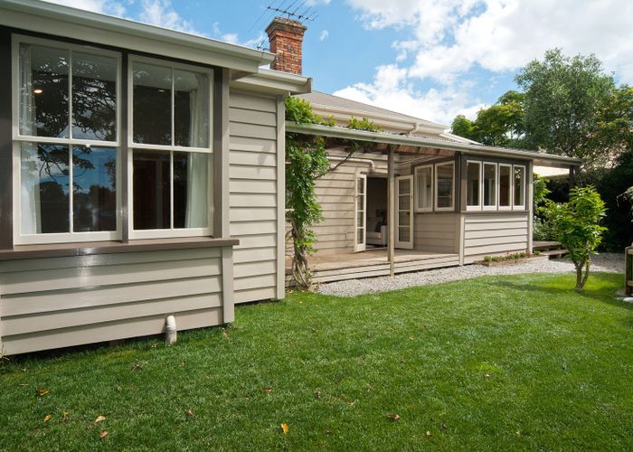  at 102 Alfred Street, Onehunga, Auckland