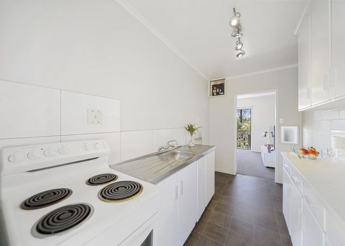  at 2/35 Patons Road, Howick, Auckland