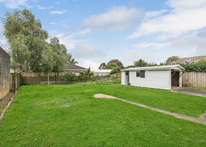  at 51 Hallberry Road, Mangere East, Auckland