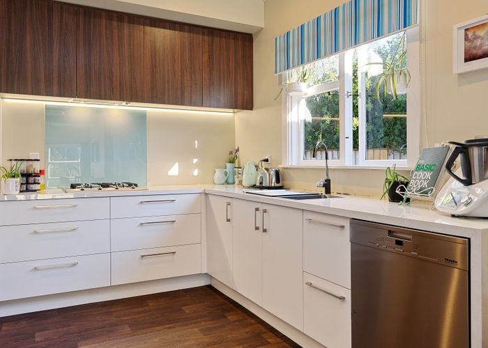  at 18 Woodside Road, Oxford, Oxford