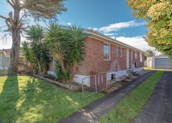  at 12 Sapphire Place, Chartwell, Hamilton