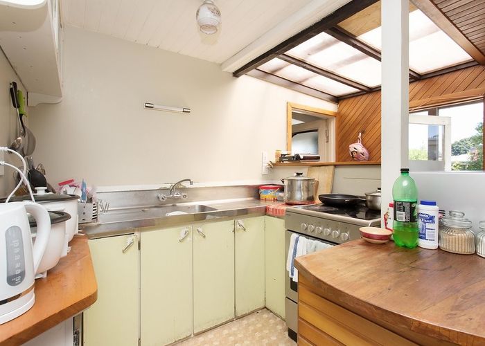  at 1/10 Rutherford Street, Woolston, Christchurch