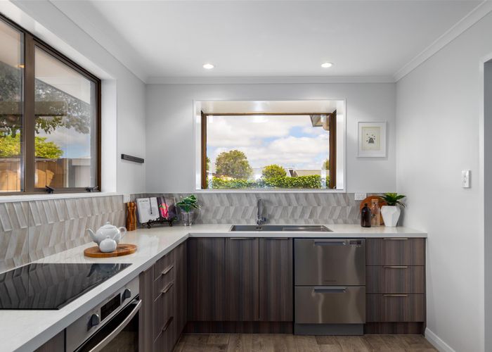  at 51 Arcon Drive, Broomfield, Christchurch