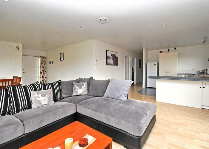  at 5/15 O'Sullivan Place, Waiuku, Auckland