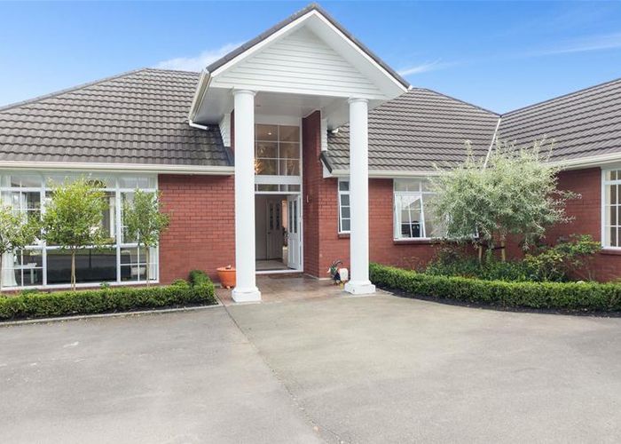  at 18 Regis Lane, Flat Bush, Auckland