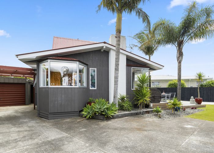  at 12 Carter Street, Mount Maunganui
