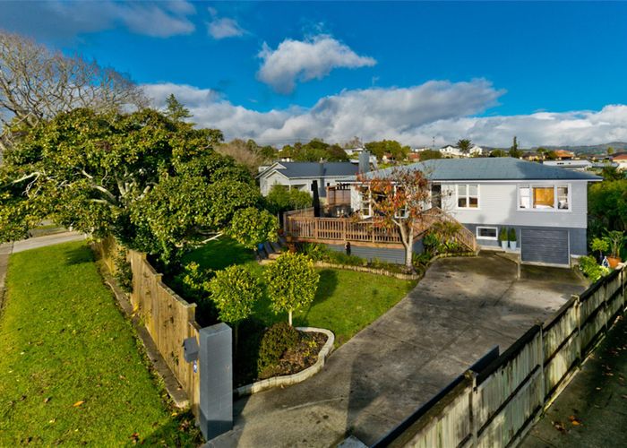 Free property data for 51 Simpson Road, Ranui, Auckland homes.co.nz