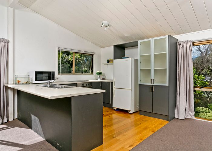  at 7 Awaruku Road, Torbay, Auckland