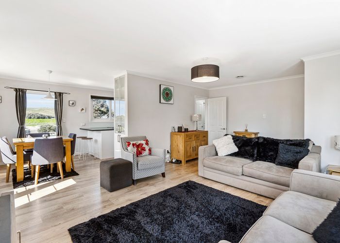  at 5 Ronald Algie Place, Saint Johns, Auckland