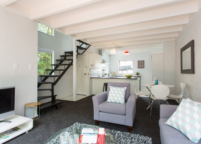  at 4/25 Norrie Avenue, Mount Albert, Auckland