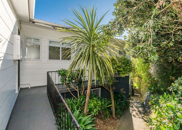  at 68C Kenya Street, Ngaio, Wellington