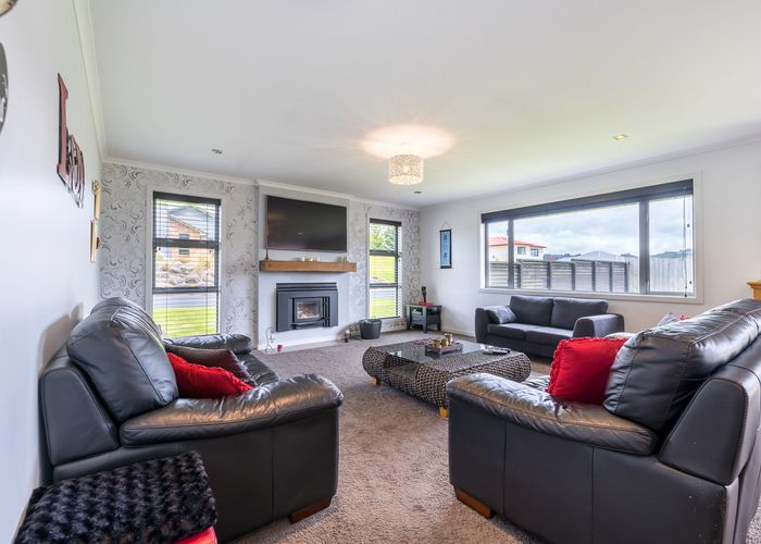  at 9 Reeves Street, Green Island, Dunedin