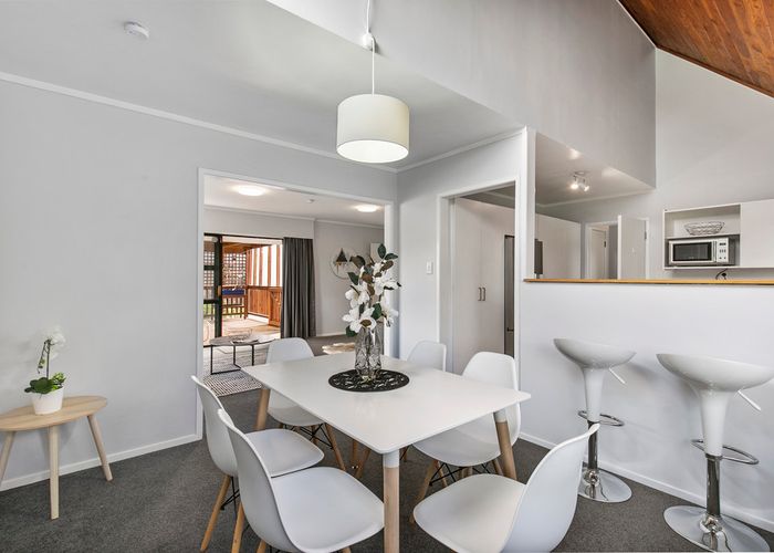  at 2/19 Rosier Road, Glen Eden, Auckland
