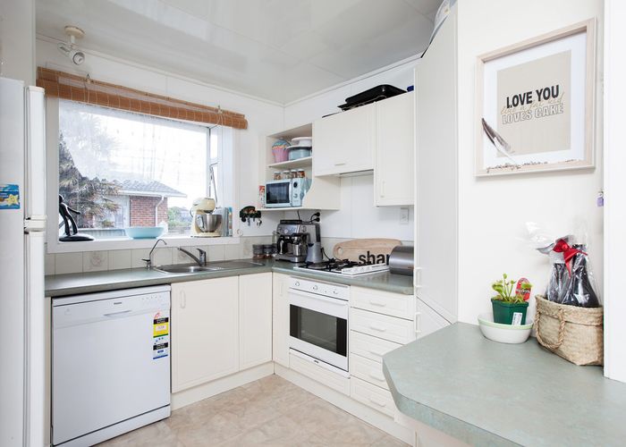 Free property data for 12 Severn Place, Spotswood, New Plymouth homes