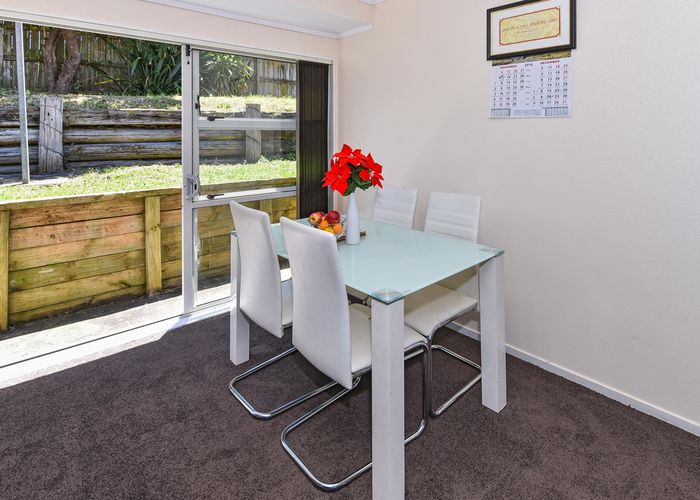  at 11 Horlicks Place, Randwick Park, Auckland