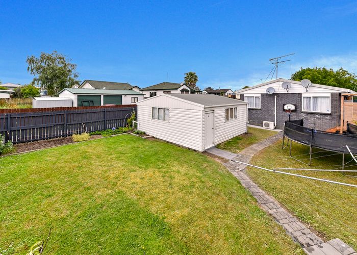 at 14 Riverton Drive, Randwick Park, Auckland