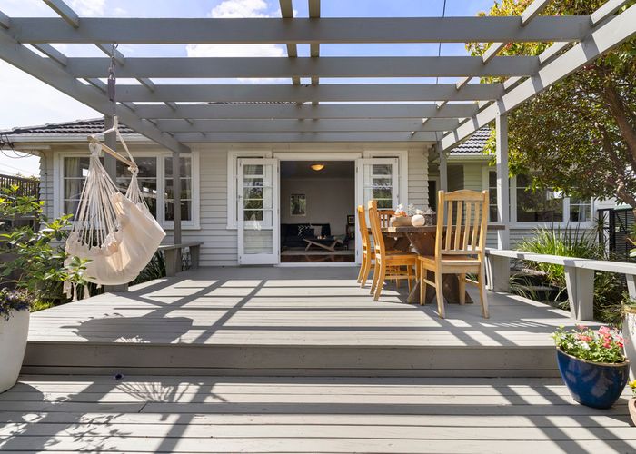  at 19 Mountain Road, Mount Wellington, Auckland