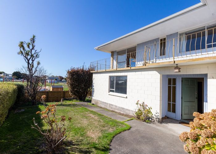  at 21 Main Road, Redcliffs, Christchurch