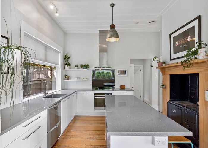  at 16 Church Street, Onehunga, Auckland