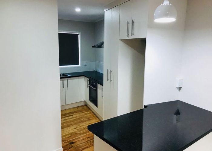  at 1/21 Ferndale Road, Mount Wellington, Auckland