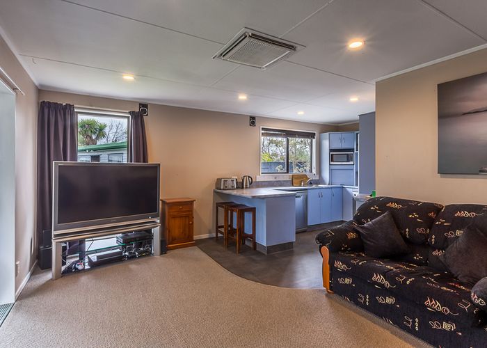  at 6 Pluto Place, Milson, Palmerston North