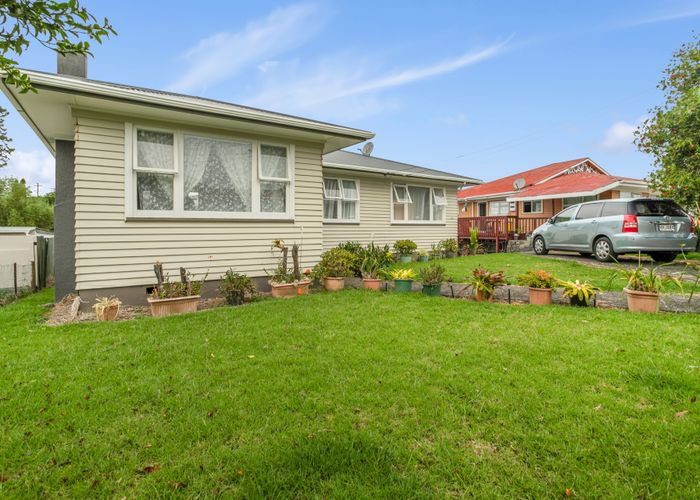  at 6 Tindall Crescent, Otara, Auckland