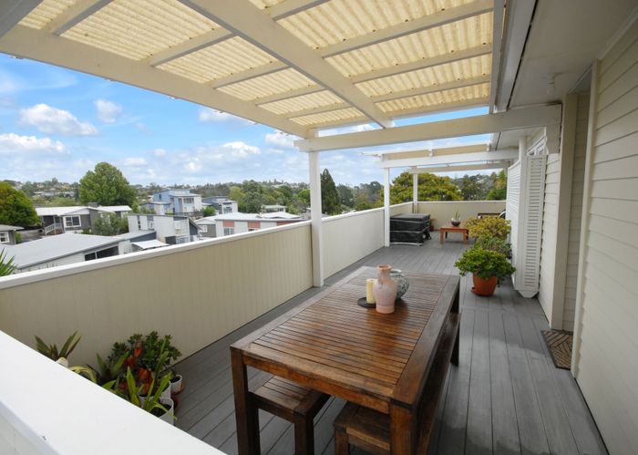  at 4 Saffron Street, Birkdale, Auckland