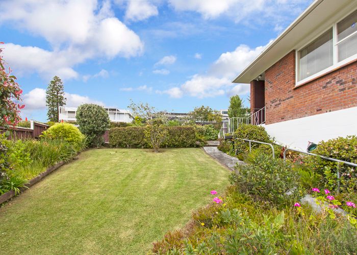  at 2/2 Poseidon Place, Half Moon Bay, Auckland