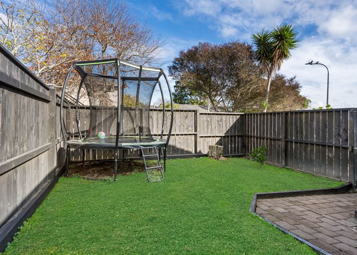  at 160 Gowing Drive, Meadowbank, Auckland