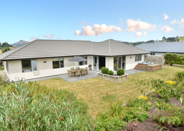  at 24 Glendermid Close, Sawyers Bay, Dunedin