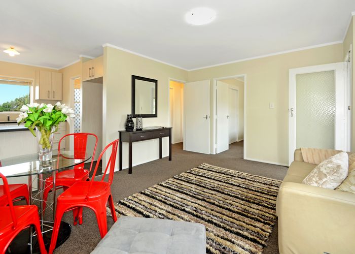  at 2/123 Birkdale Road, Birkdale, Auckland