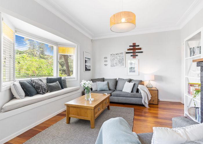  at 31 Hillsborough Road, Hillsborough, Auckland