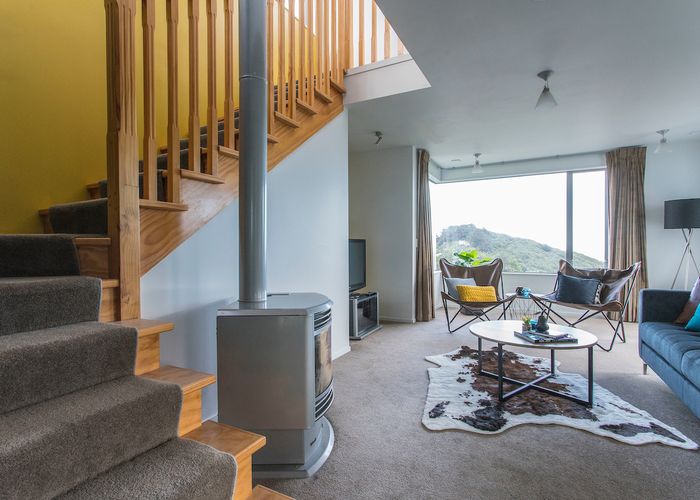  at 32 View Road, Houghton Bay, Wellington