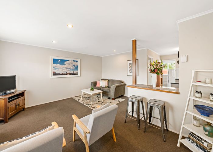 at 4/24 Mcdonald Road, Papatoetoe, Auckland