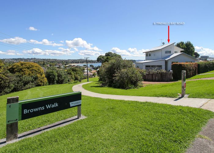  at 6 Tindalls Bay Road, Tindalls Beach, Whangaparaoa